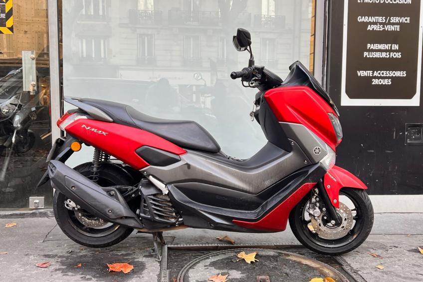 YAMAHA N-MAX 125