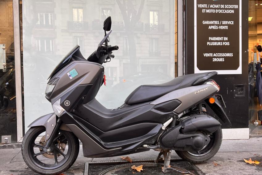 YAMAHA N-MAX 125