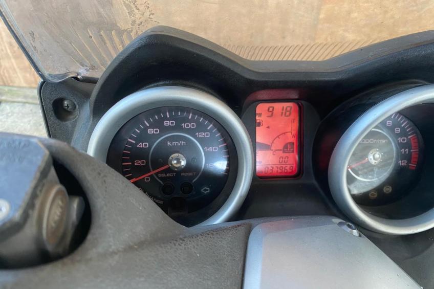 YAMAHA X-MAX 125 125