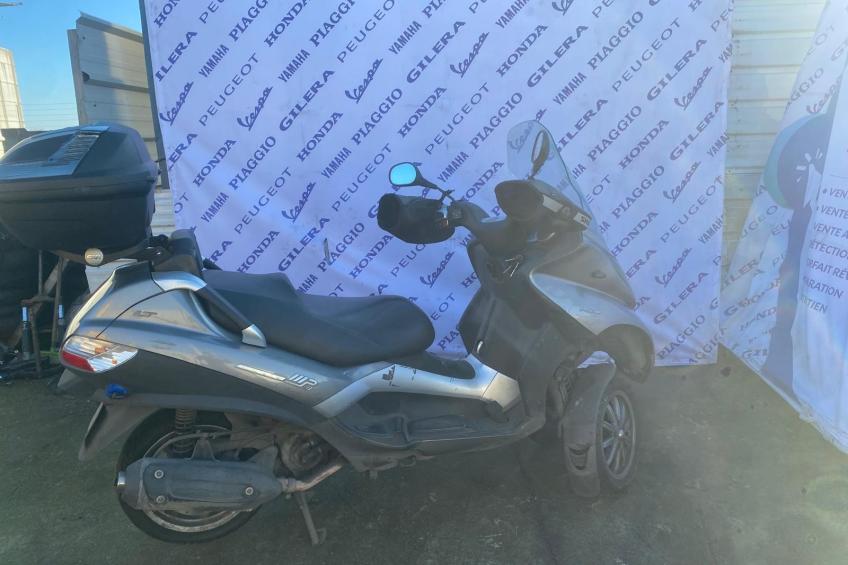 PIAGGIO MP3 250
