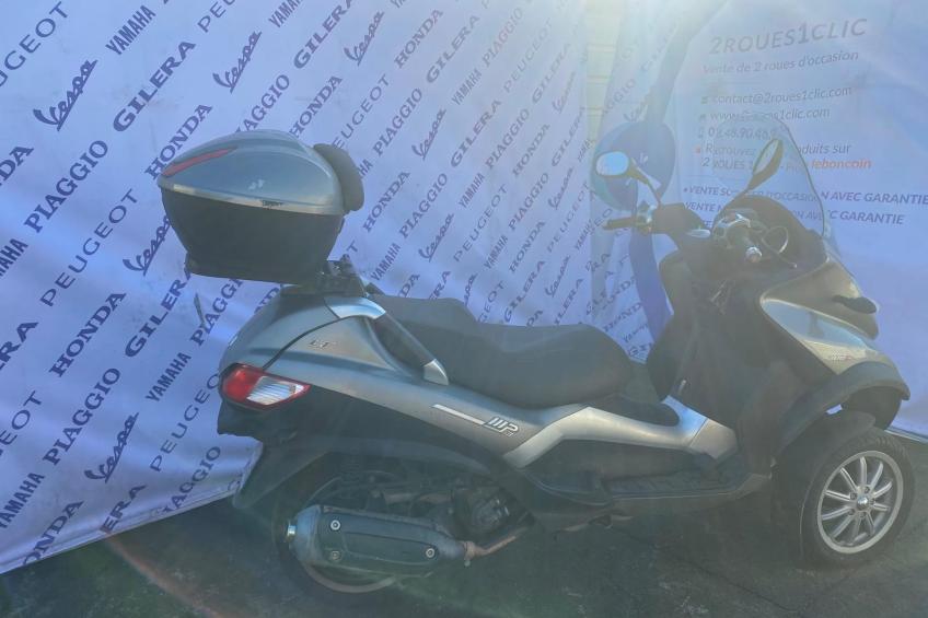PIAGGIO MP3 300
