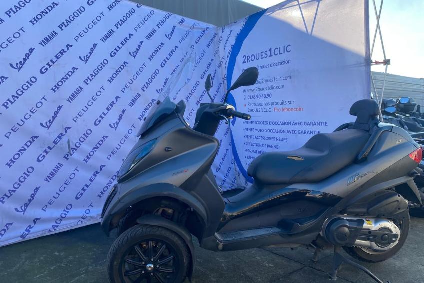 PIAGGIO MP3 500