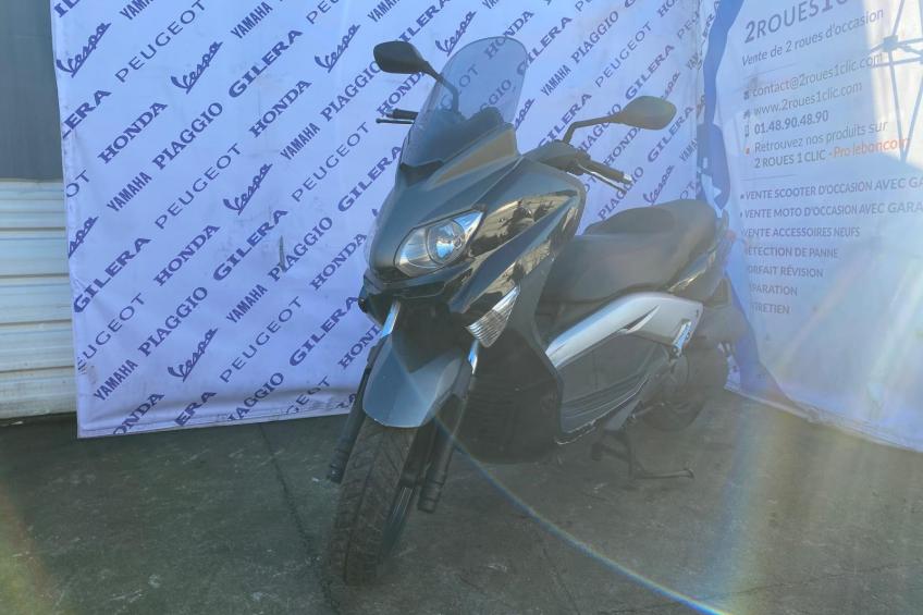 YAMAHA X-MAX 125 125