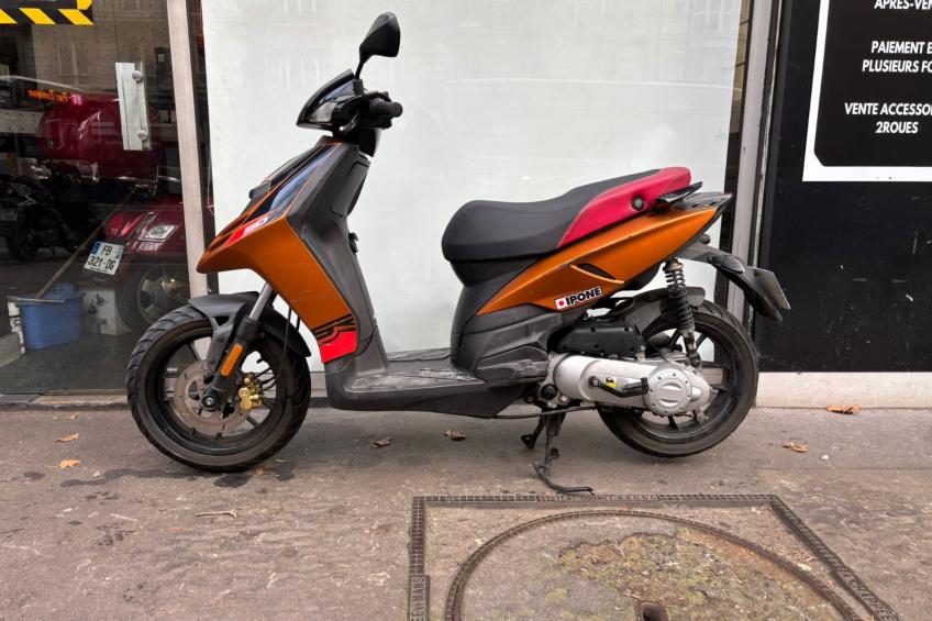 APRILIA SR 50 50