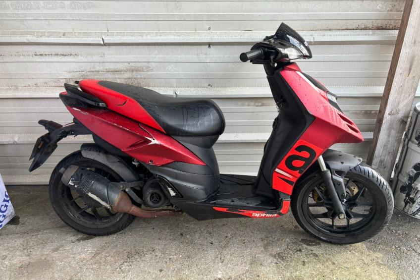 APRILIA SR MOTARD 50