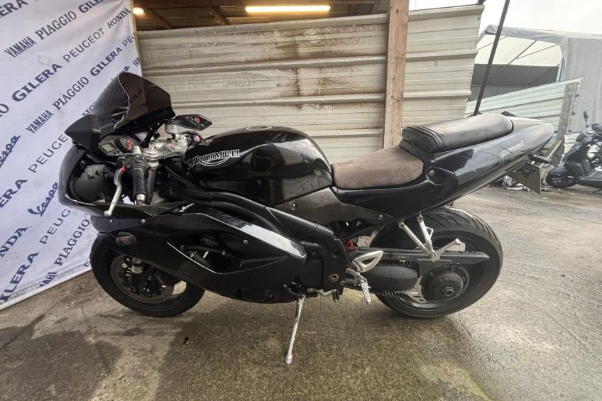 TRIUMPH DAYTONA 955