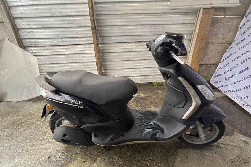 PIAGGIO FLY 125 125