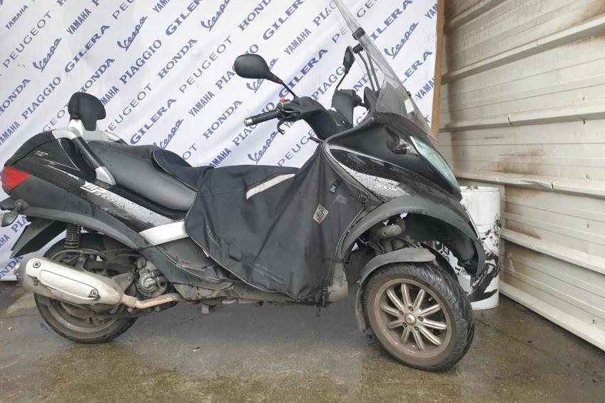 PIAGGIO MP3 300