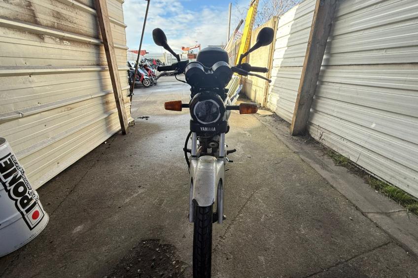 YAMAHA YBR 125 125