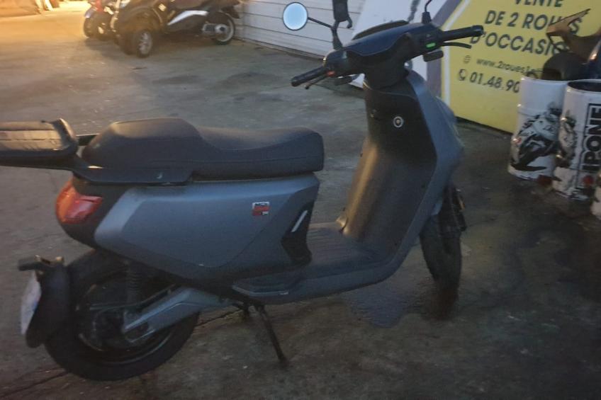 NIU MGT PRO 100
