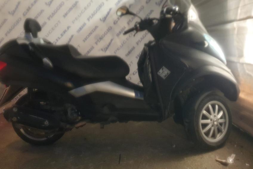 PIAGGIO MP3 300 300