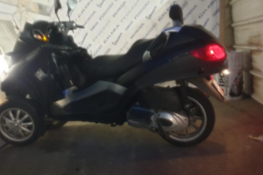 PIAGGIO MP3 300 300